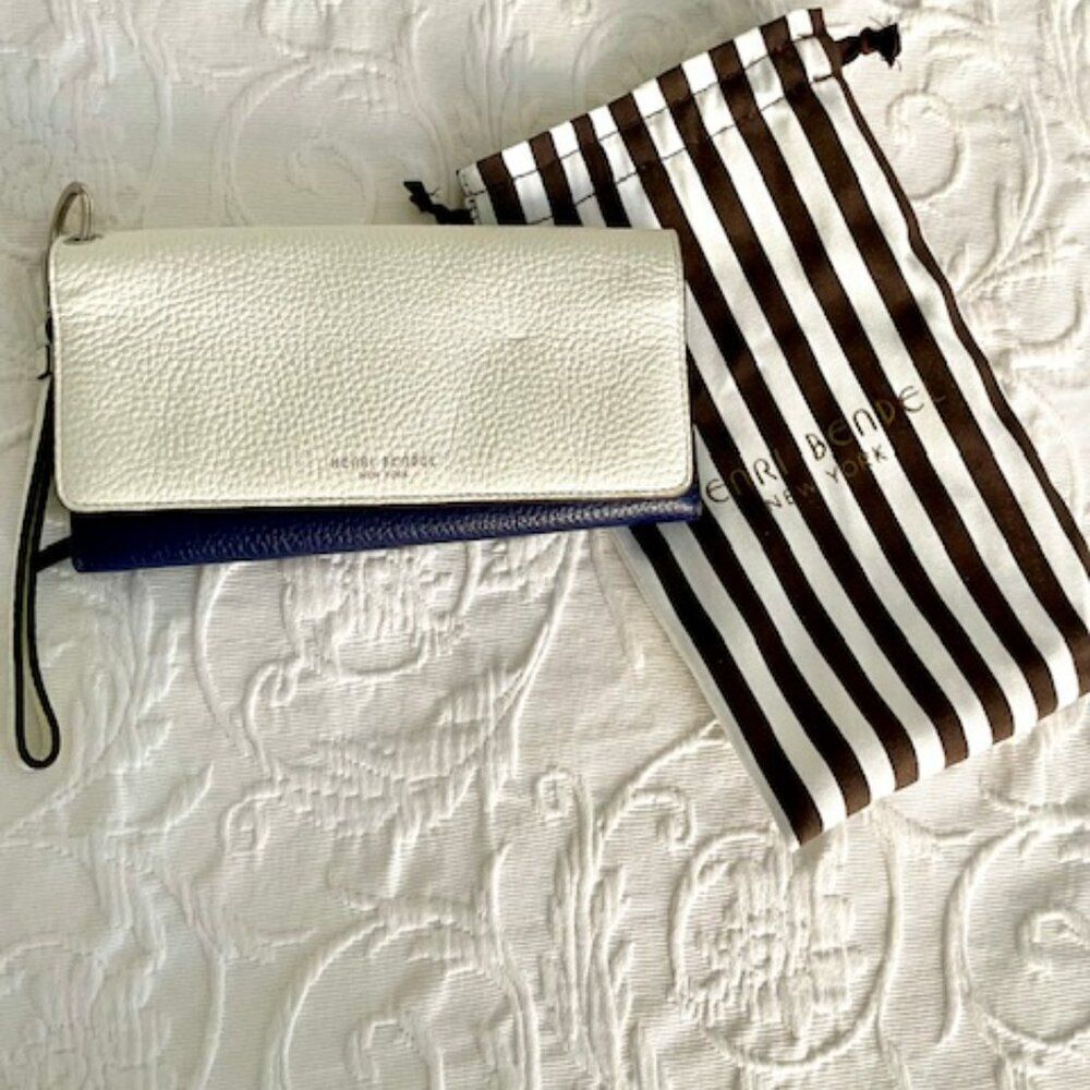NWT Henri Bendel White Blue Pebbled Wallet with Sunglass Case Wristlet Clutch